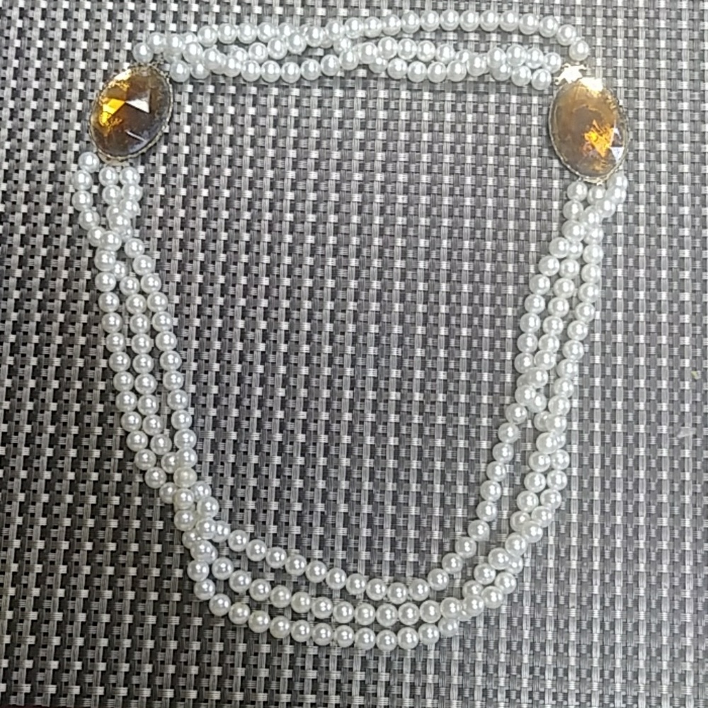 Vintage Pearl amber glass necklace